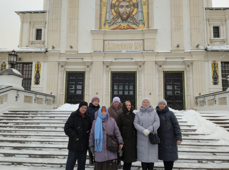 Родители участников СВО посетили Серафимо-Дивеевский женский монастырь