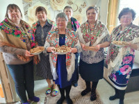 Клуб старшего поколения "Гармония" отпраздновал Масленицу в лучших русских традициях